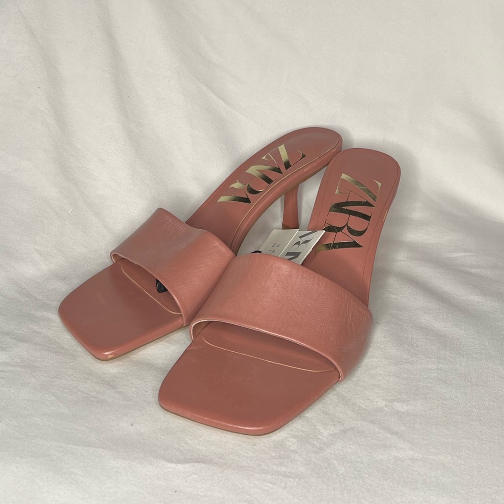 Kitten heel